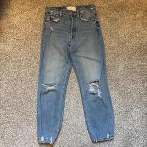 Stylish Blue Distressed Women Jeans